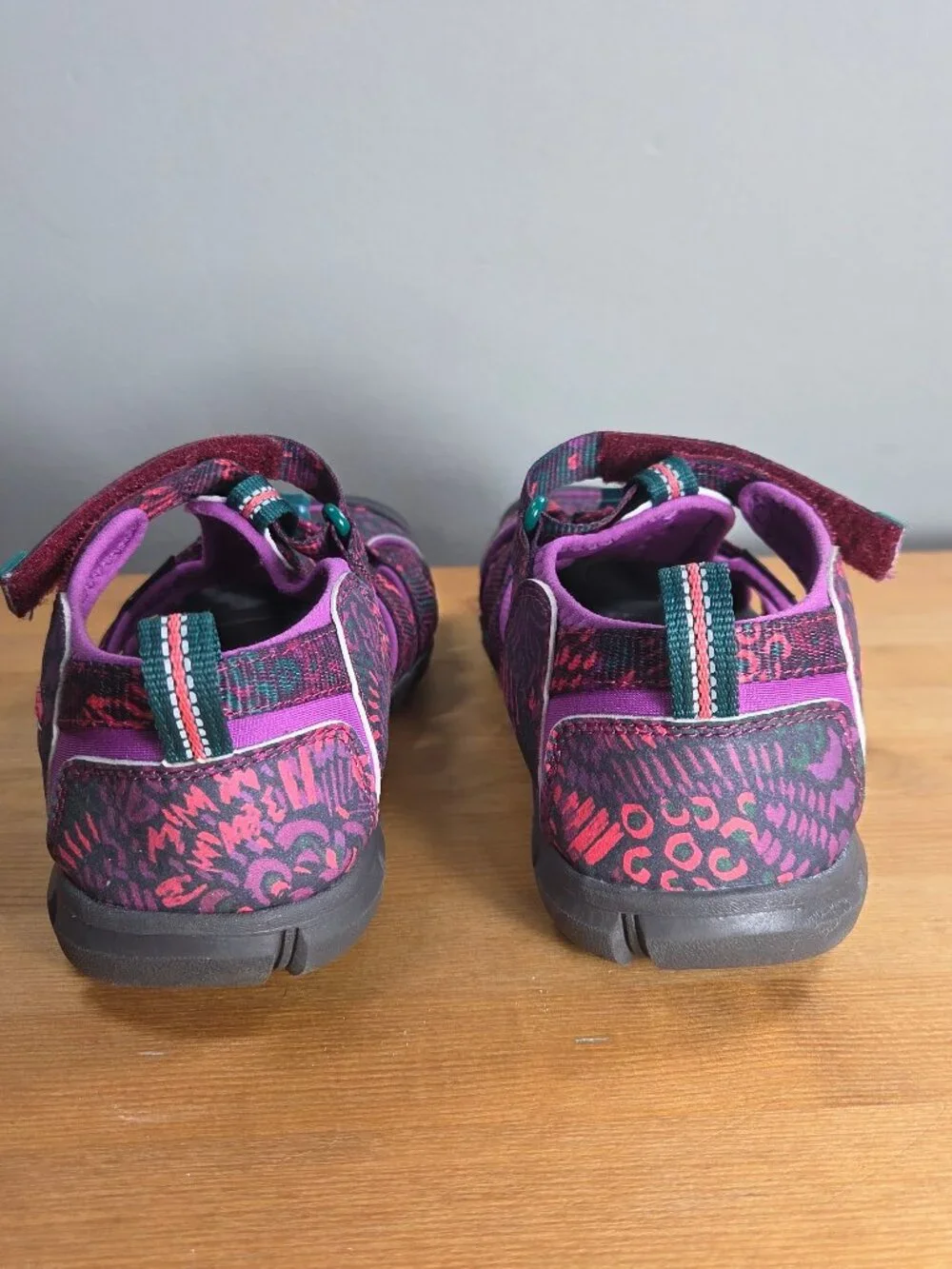 KEEN Children Girls Size 3 Seacamp II CNX Purple Pink Waterproof Hiking Sandals